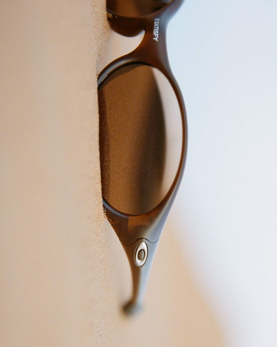 Oakley® x Satisfy®のコラボ第2段 Oakley® x Satisfy®のコラボ第2段